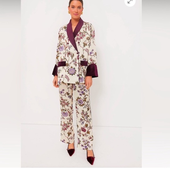 Tuckernuck Jackets & Blazers - Tuckernuck Chantilly Floral Blazer and Matching Pants Size XL